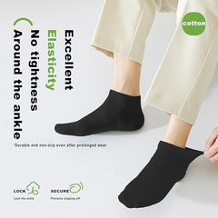 Year-Round Socks أبوظبي ملابس رجالية