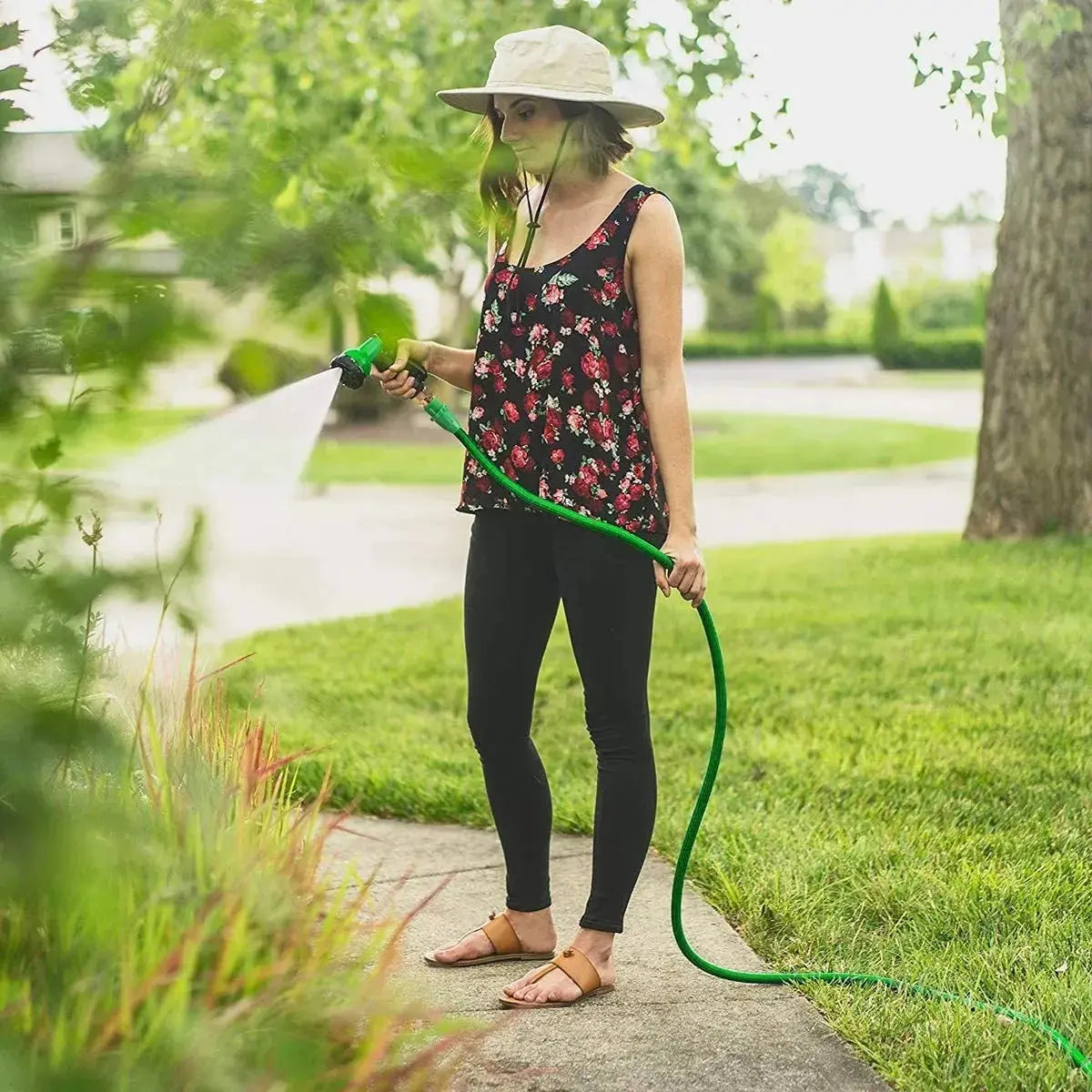 100Ft/30M Magic Hose Pipe | Expandable Garden Hose with Spray Gun | Flexible Water Hose for Car Washing, Pool Filling, and Plant Watering Nawazia